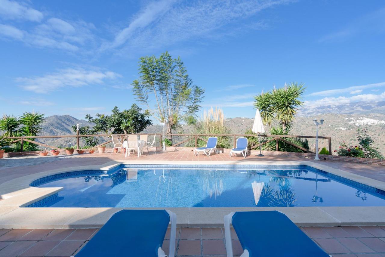 Cortijo La Rijana Villa Sayalonga Ngoại thất bức ảnh