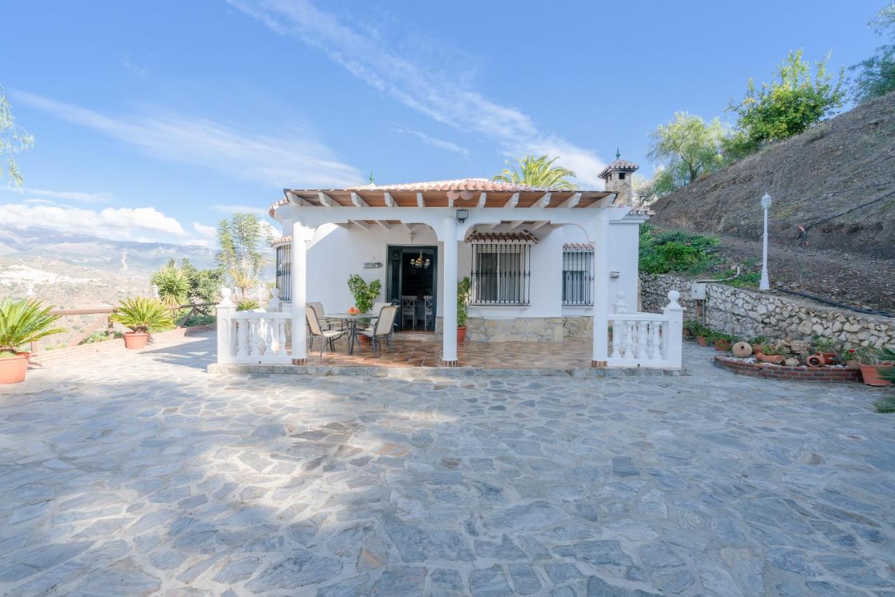 Cortijo La Rijana Villa Sayalonga Ngoại thất bức ảnh