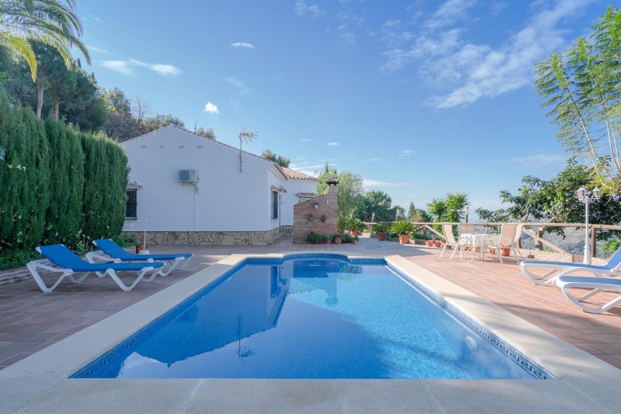 Cortijo La Rijana Villa Sayalonga Ngoại thất bức ảnh