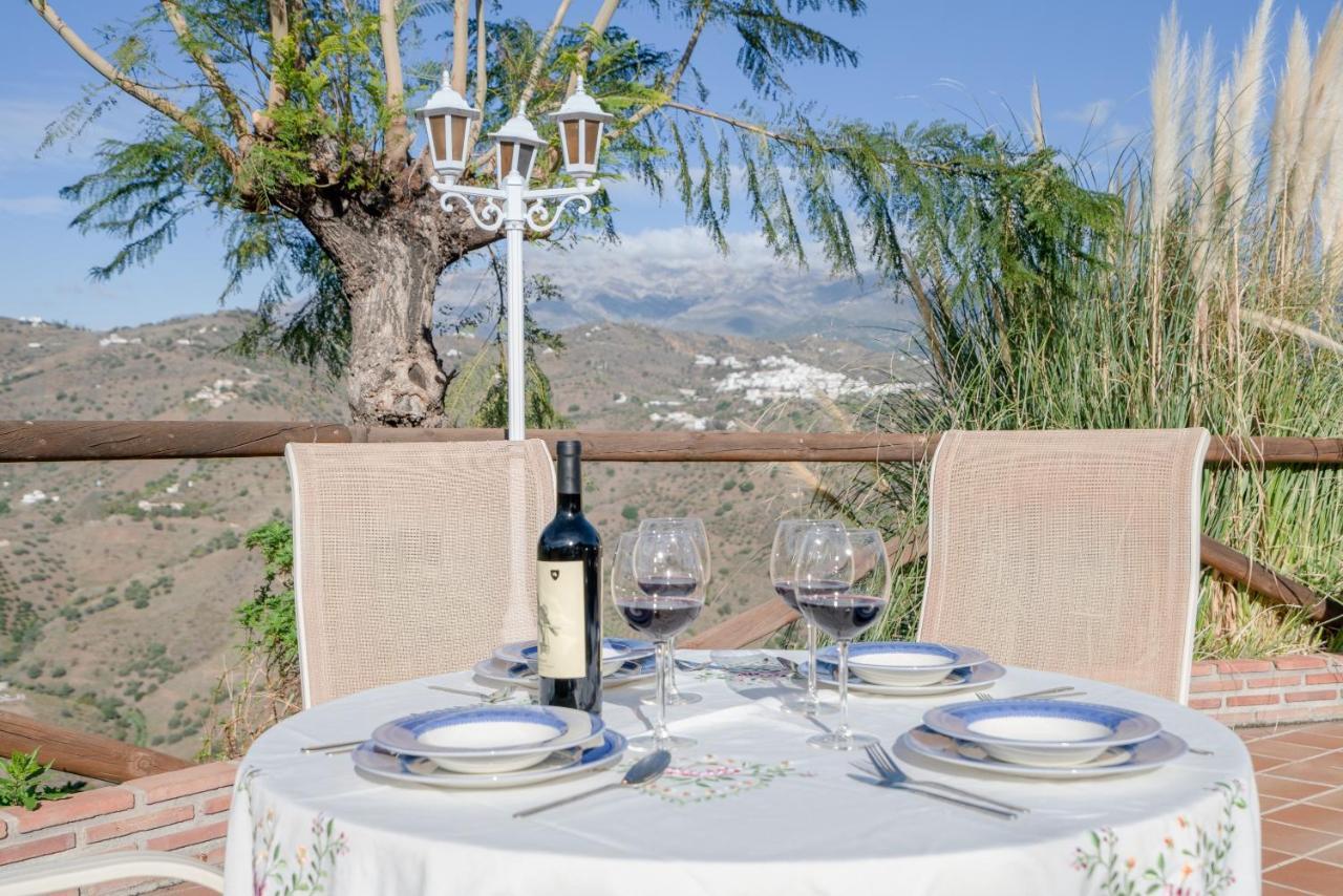 Cortijo La Rijana Villa Sayalonga Ngoại thất bức ảnh
